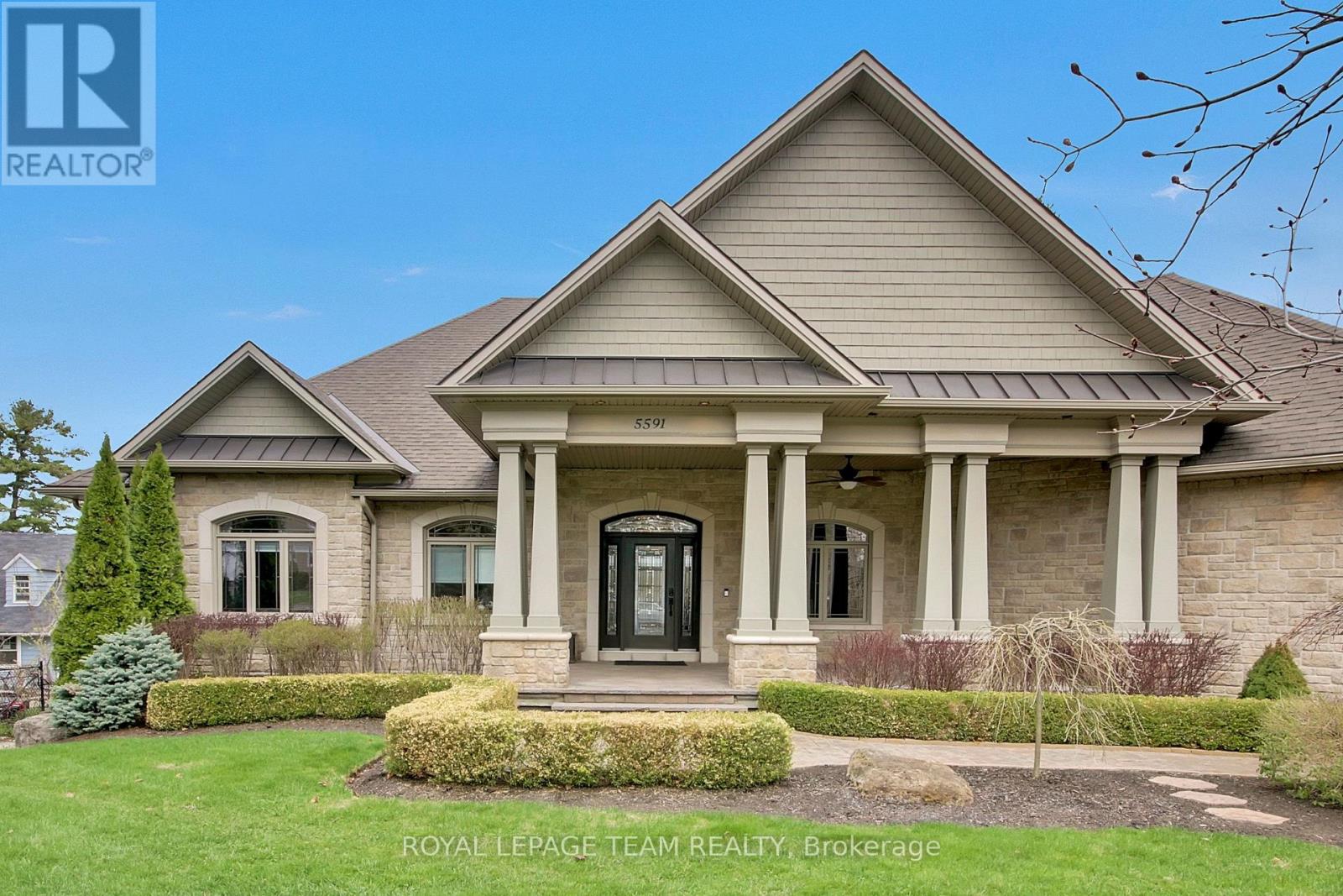 5591 MANOTICK MAIN STREET - 3