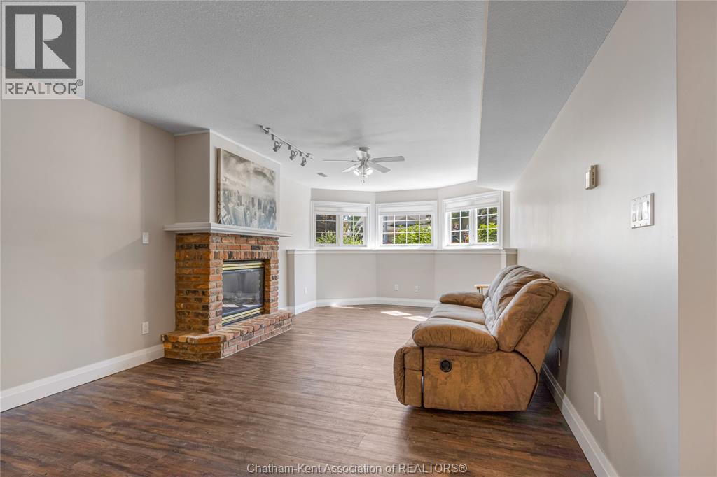 164 VALLEY ROAD - 21