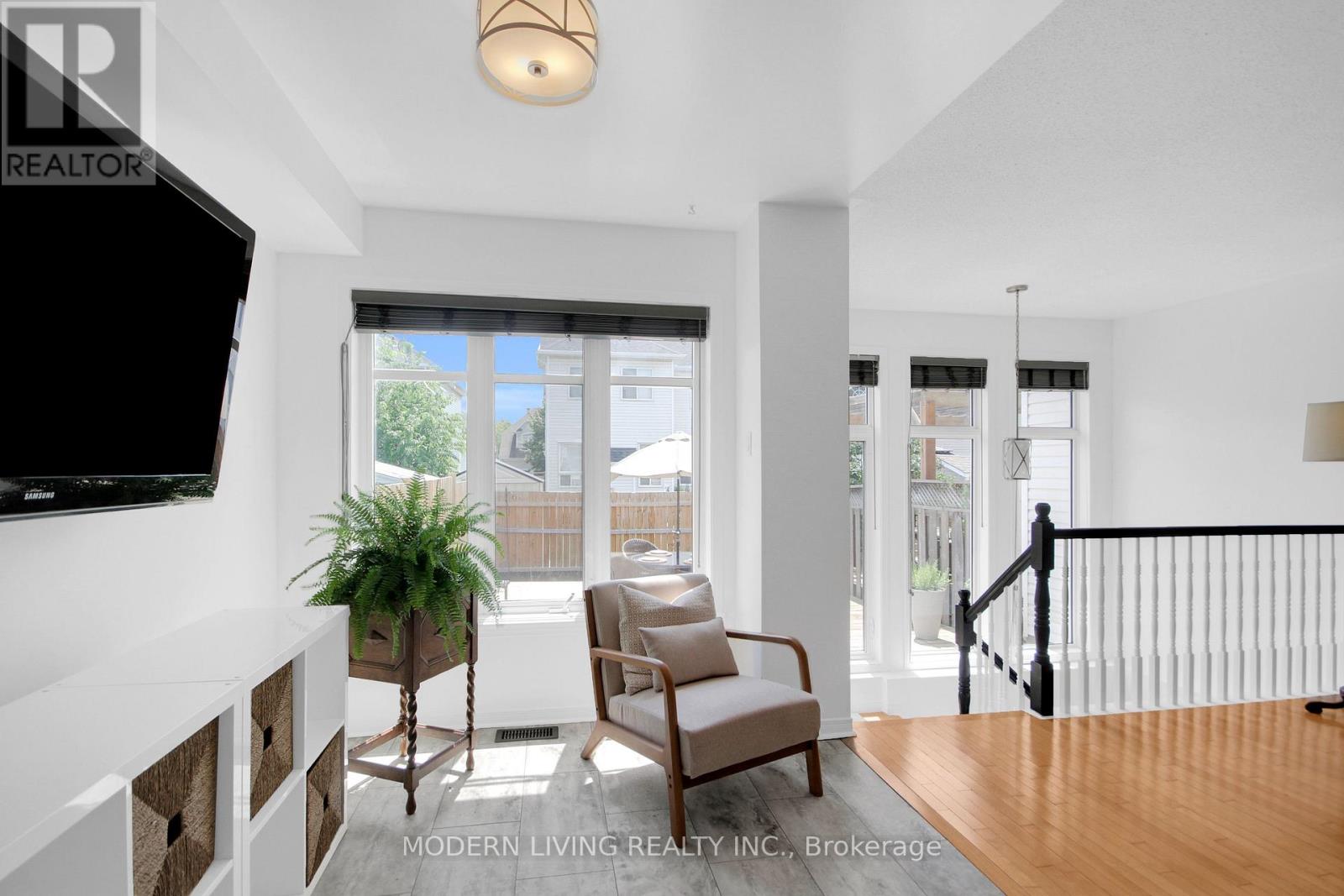 109 DEERCROFT AVENUE - 13
