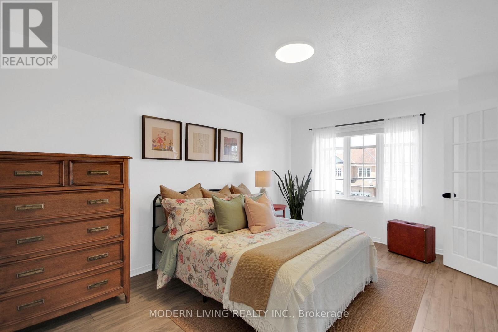 109 DEERCROFT AVENUE - 18