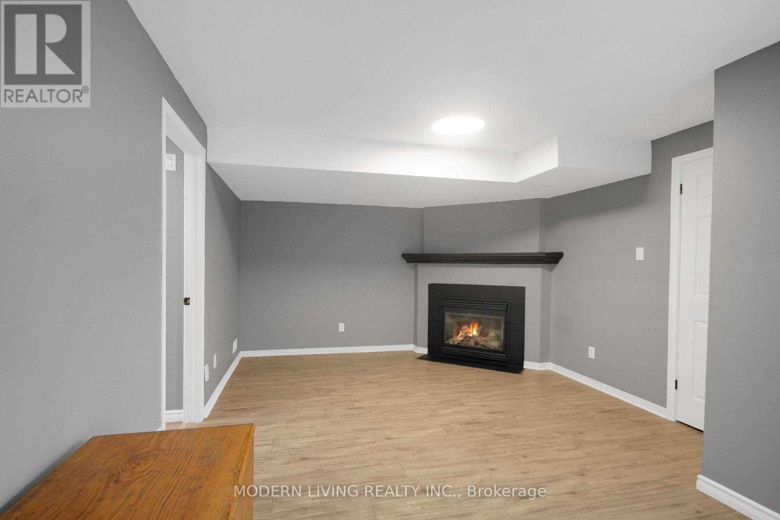109 DEERCROFT AVENUE - 29