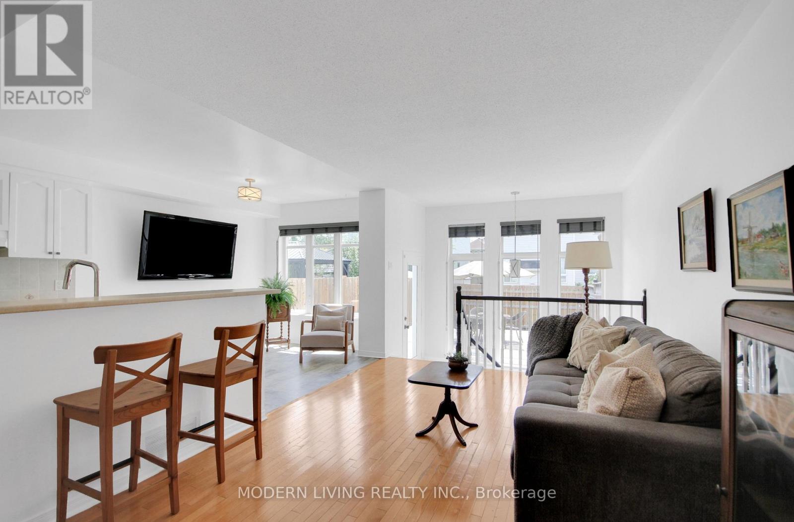 109 DEERCROFT AVENUE - 8