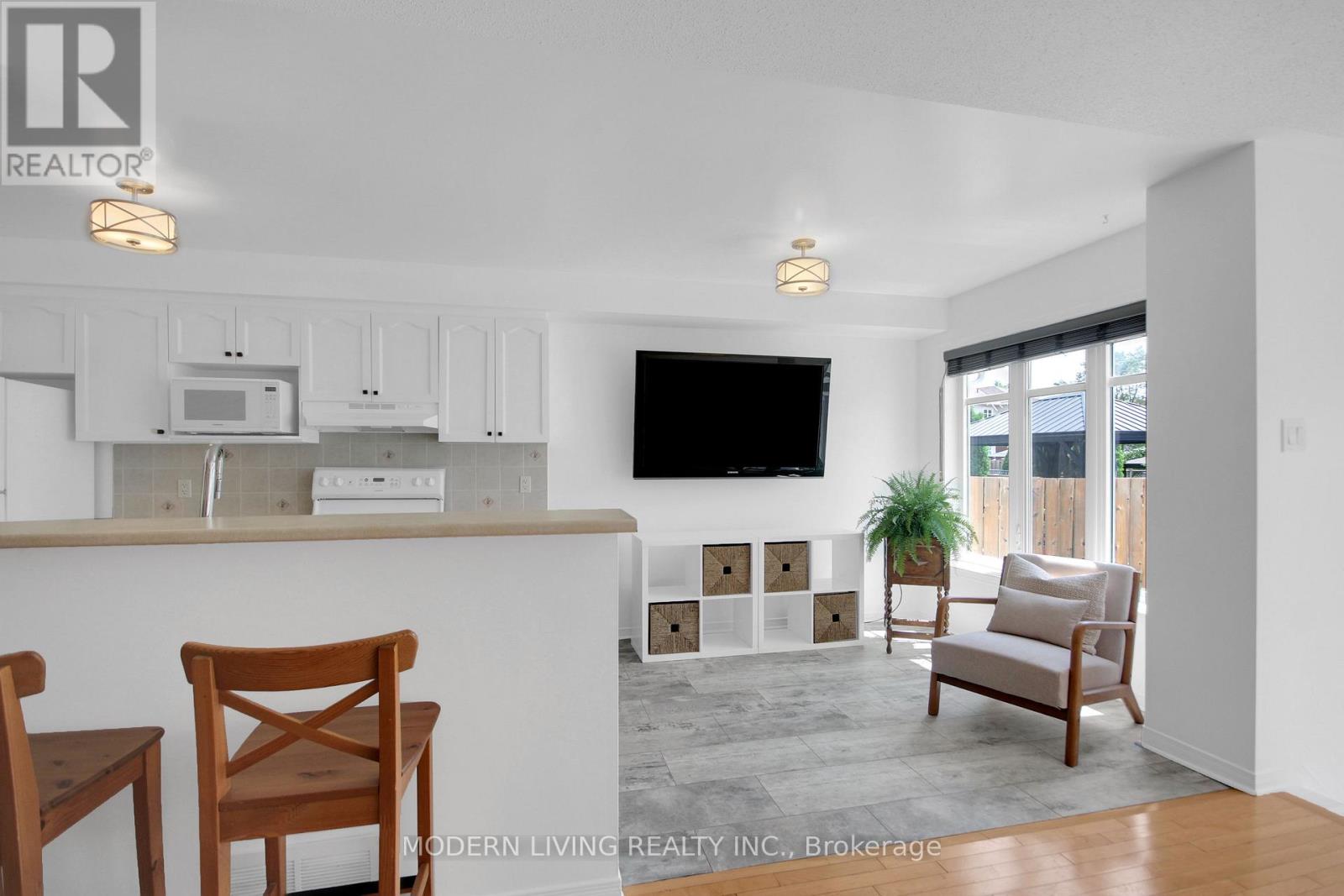109 DEERCROFT AVENUE - 9