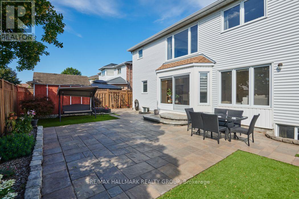 1687 ORFORD CRESCENT - 35