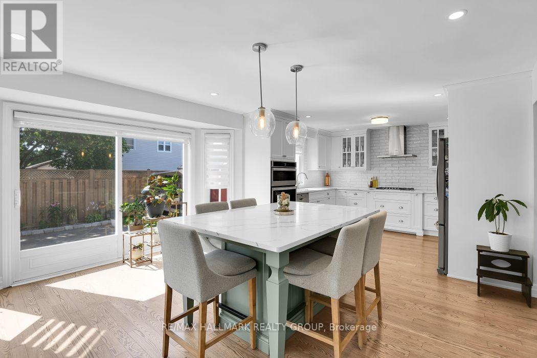 1687 ORFORD CRESCENT - 6