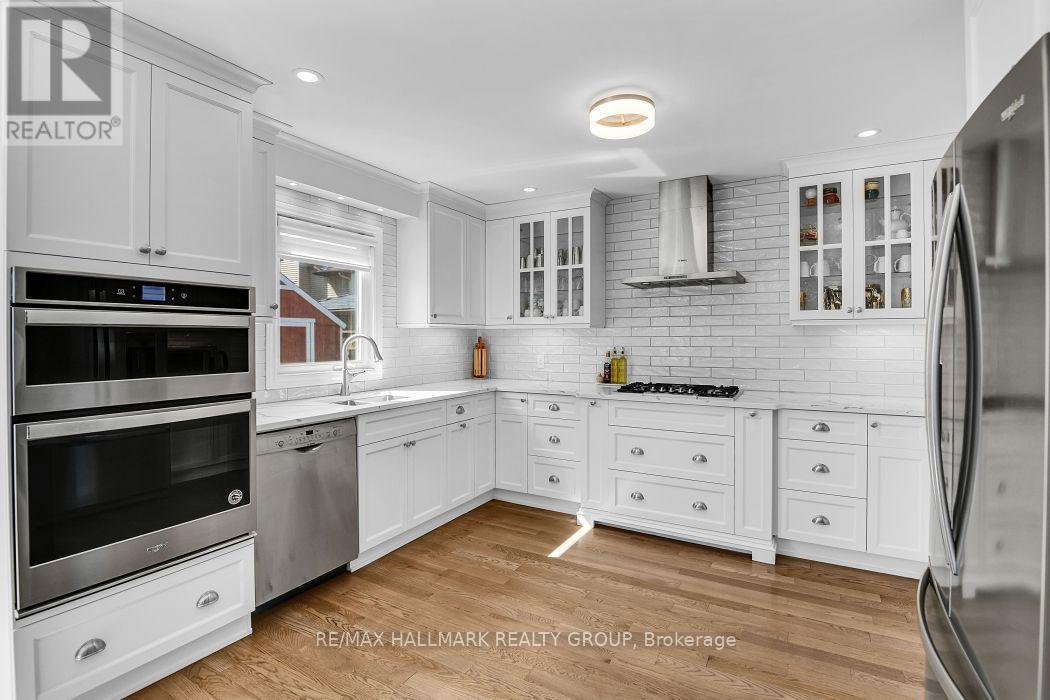 1687 ORFORD CRESCENT - 7