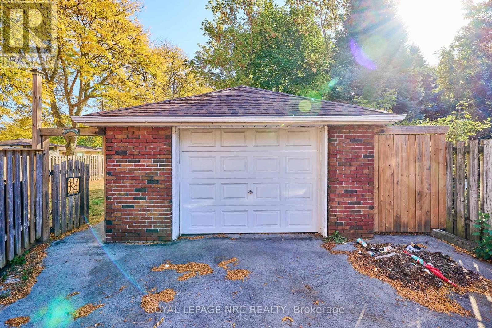2862 DORCHESTER ROAD - 4