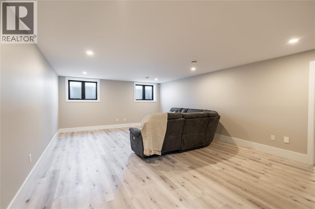 616 MEAD COURT - 23