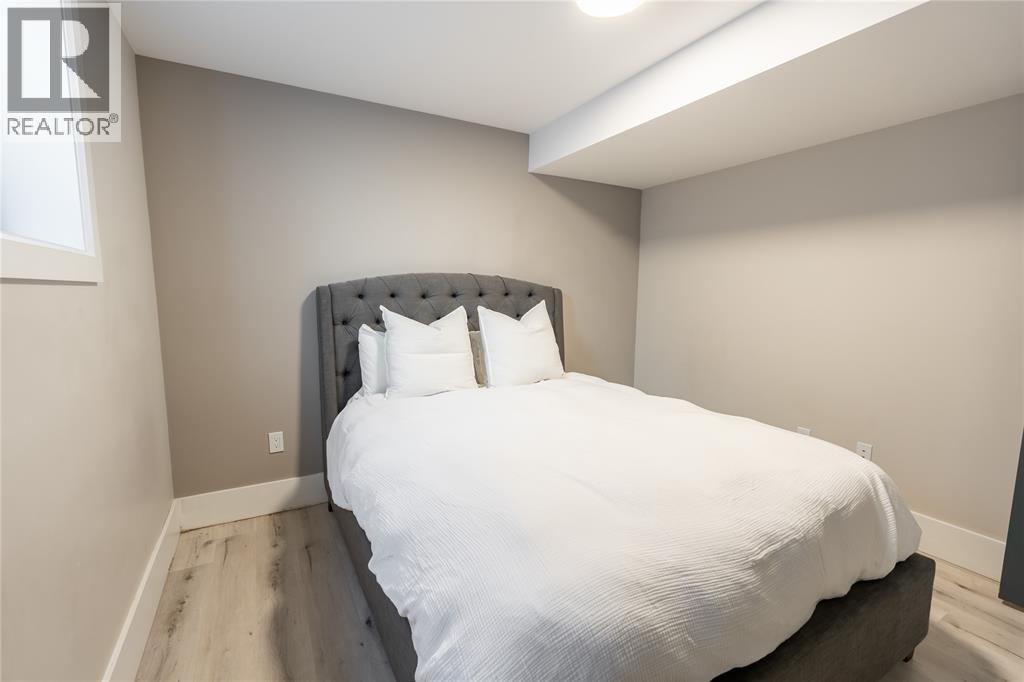 616 MEAD COURT - 29