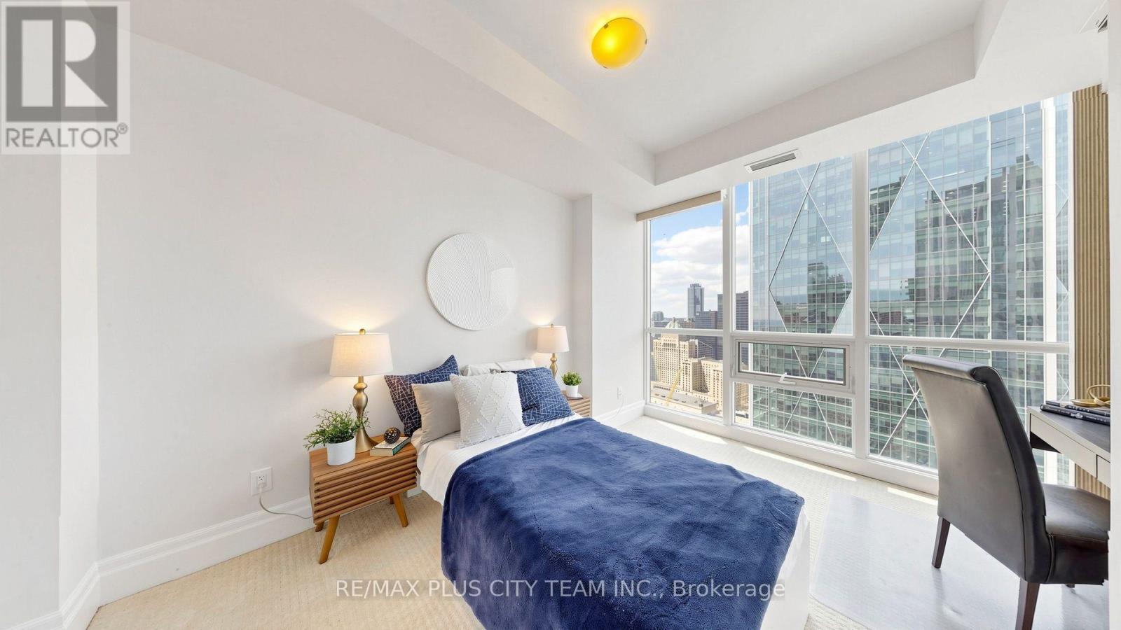 #4302 16 HARBOUR STREET - Image 29
