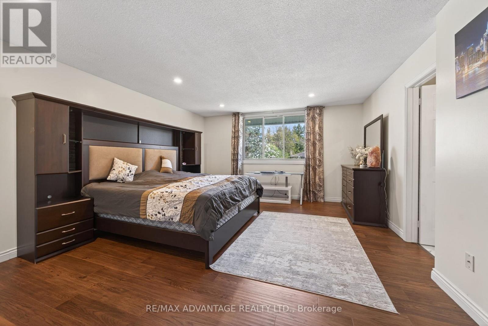 44 NORTHCREST DRIVE - 22