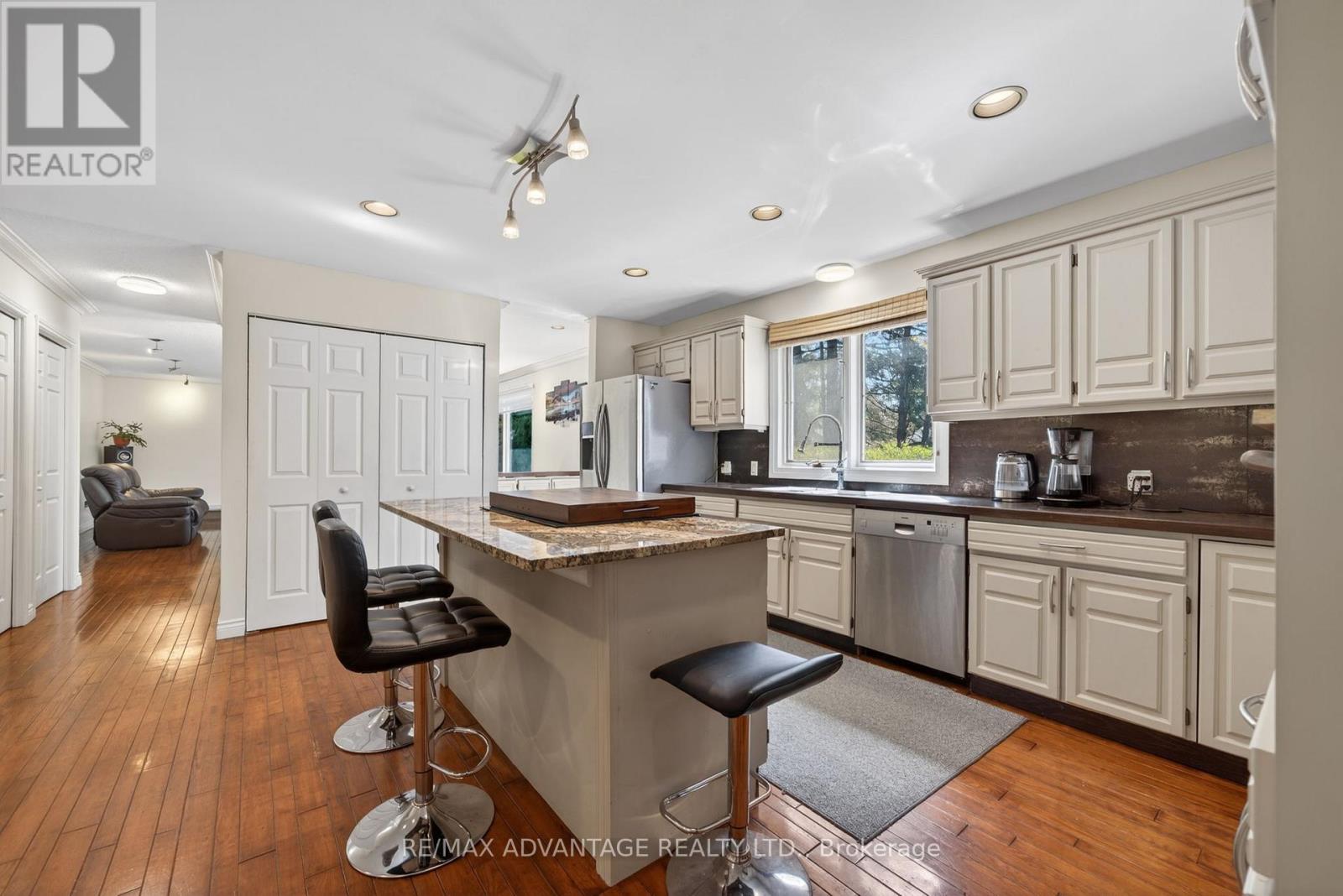 44 NORTHCREST DRIVE - 13