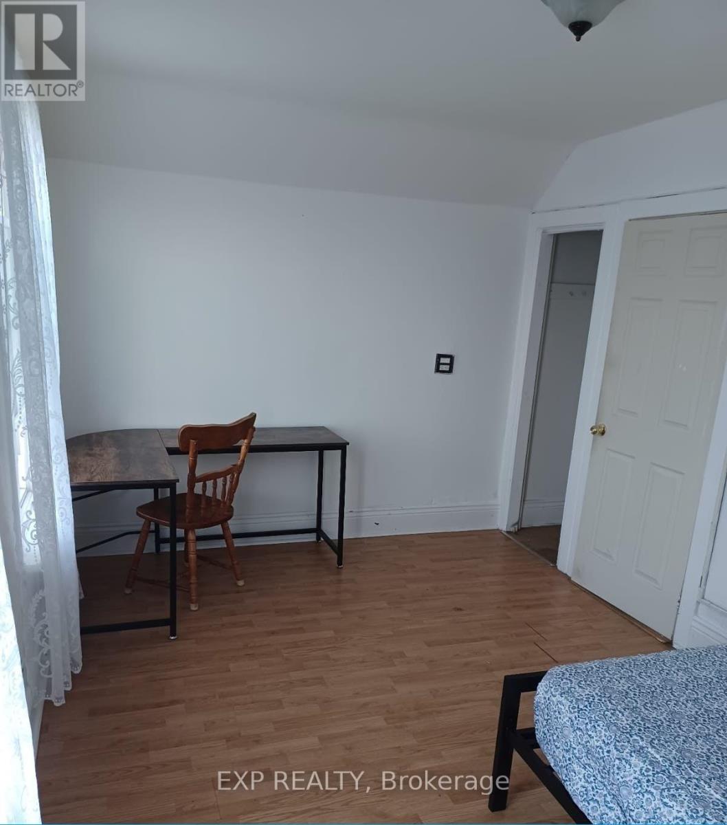 12 MAYFLOWER AVENUE - 10
