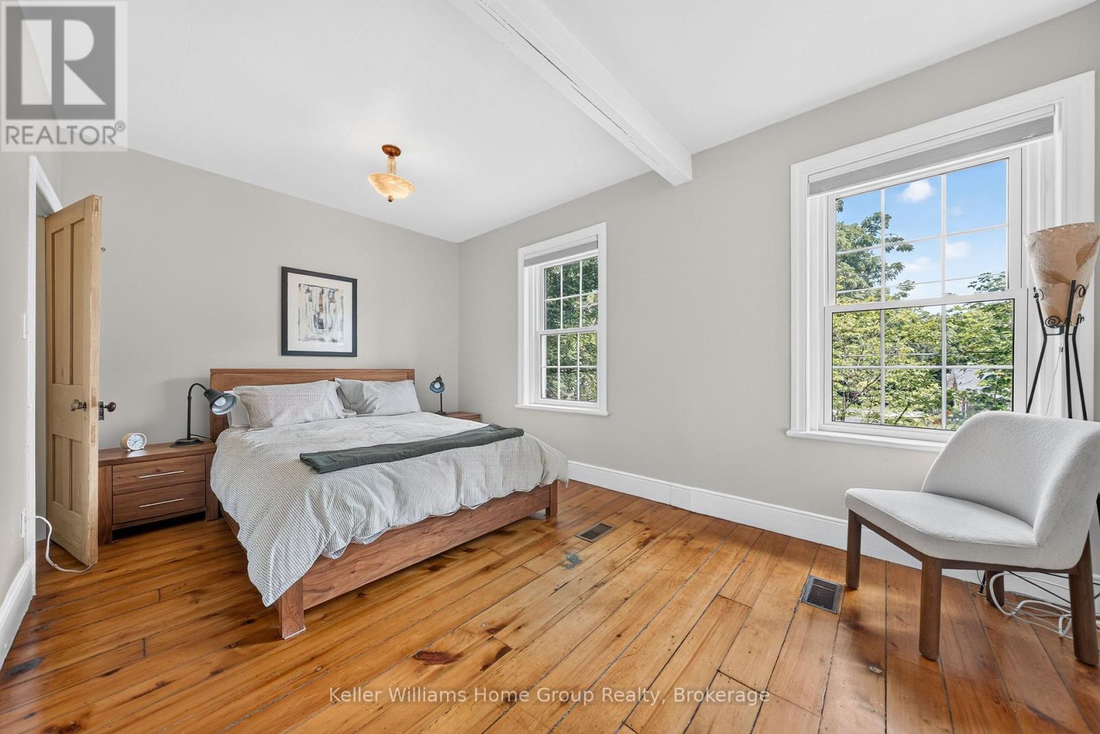 22 SOPHIA STREET - 27