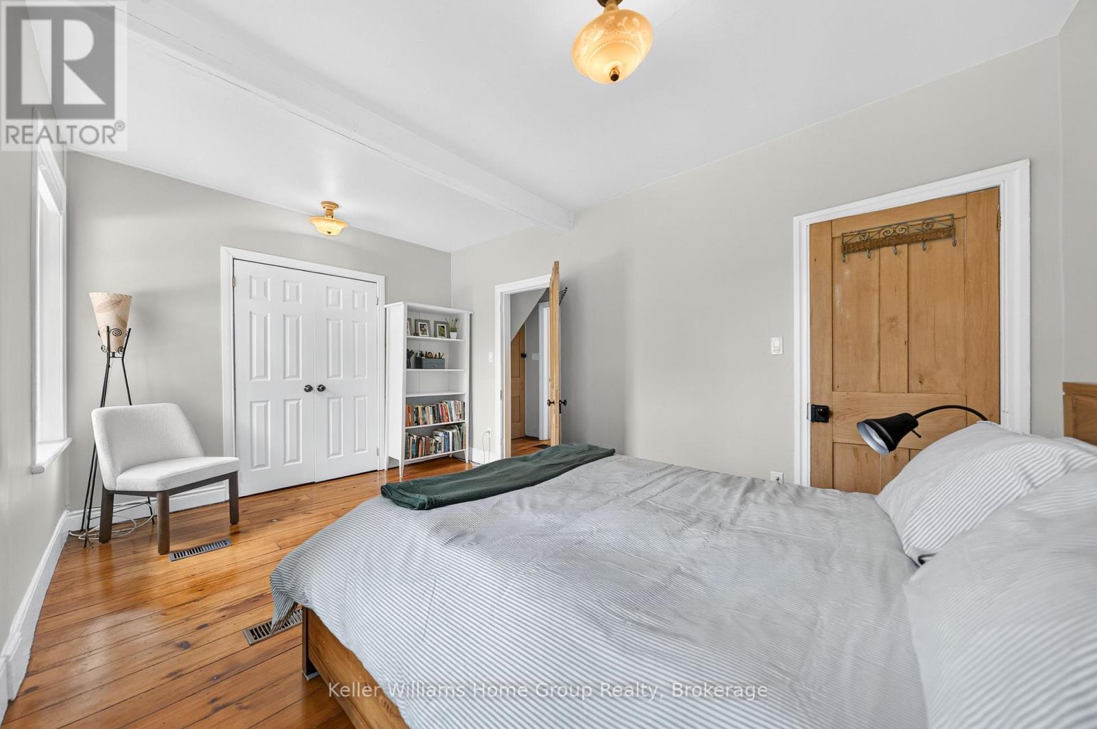 22 SOPHIA STREET - 28