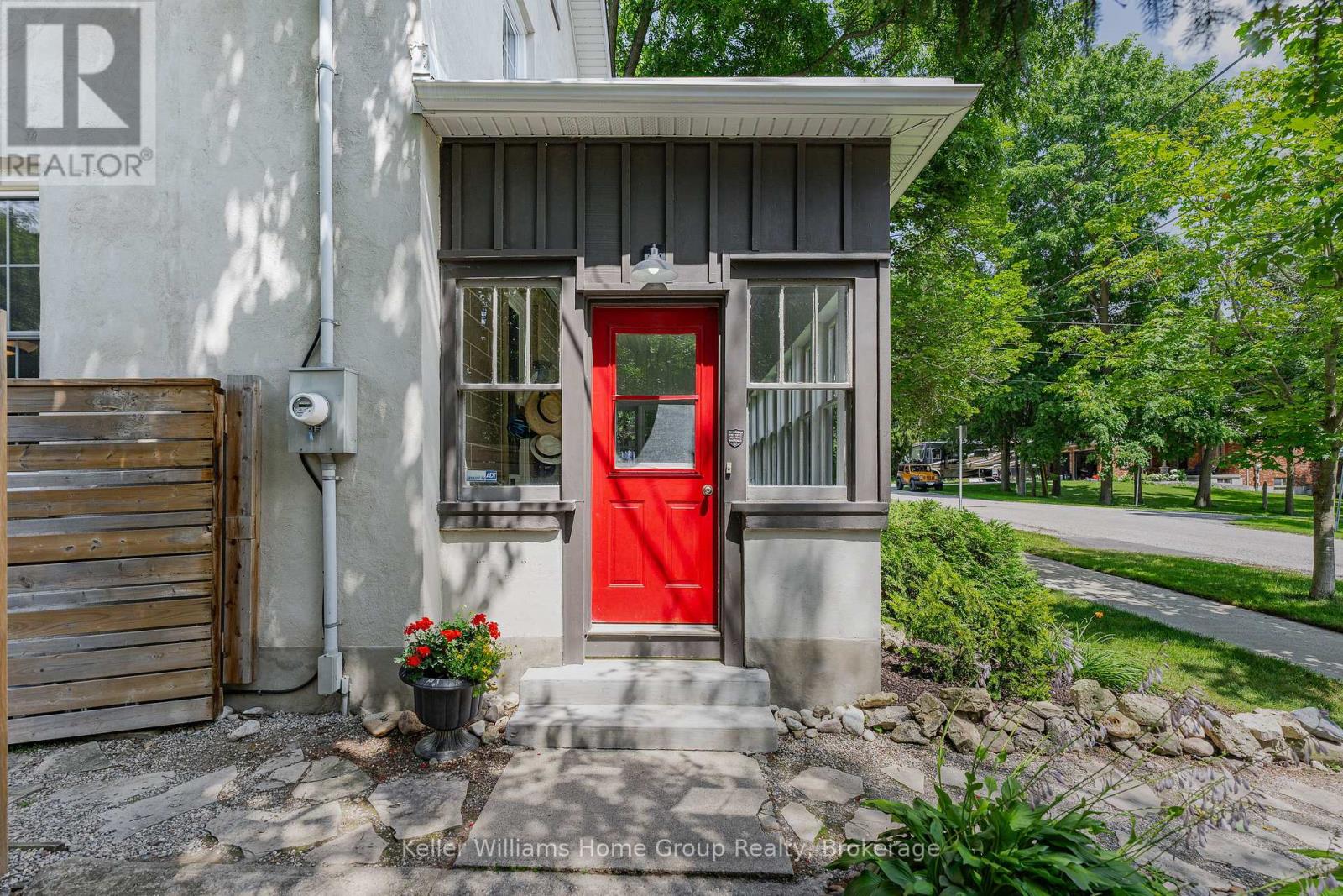 22 SOPHIA STREET - 7