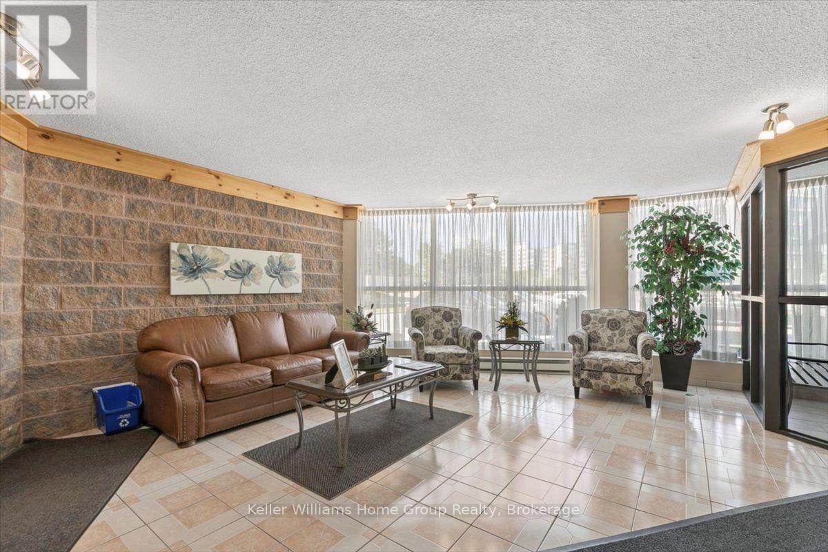 #902 24 MARILYN DRIVE - 4