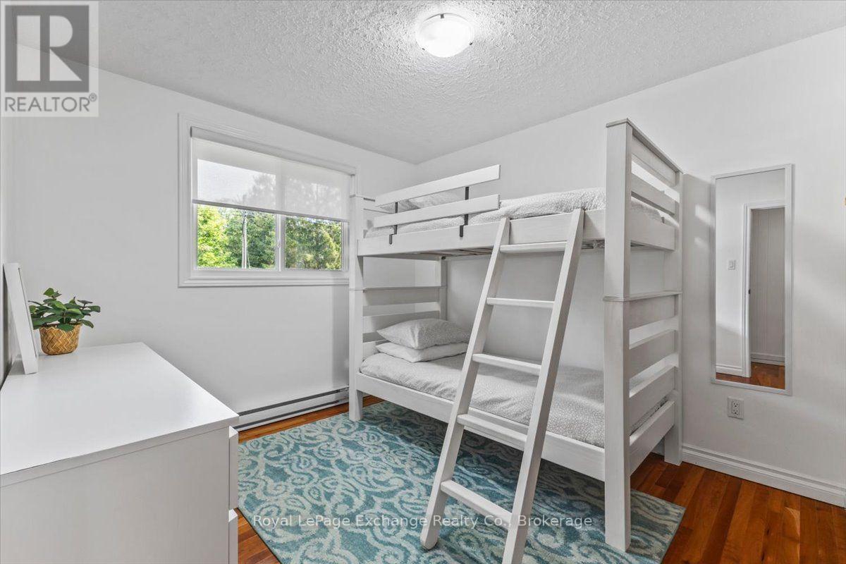 819 WILSON AVENUE - 13