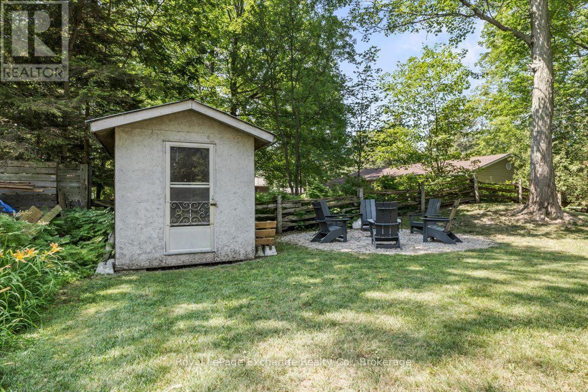 819 WILSON AVENUE - 23