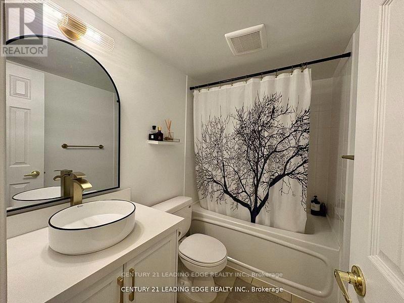 #712 18 KENASTON GARDENS - 7