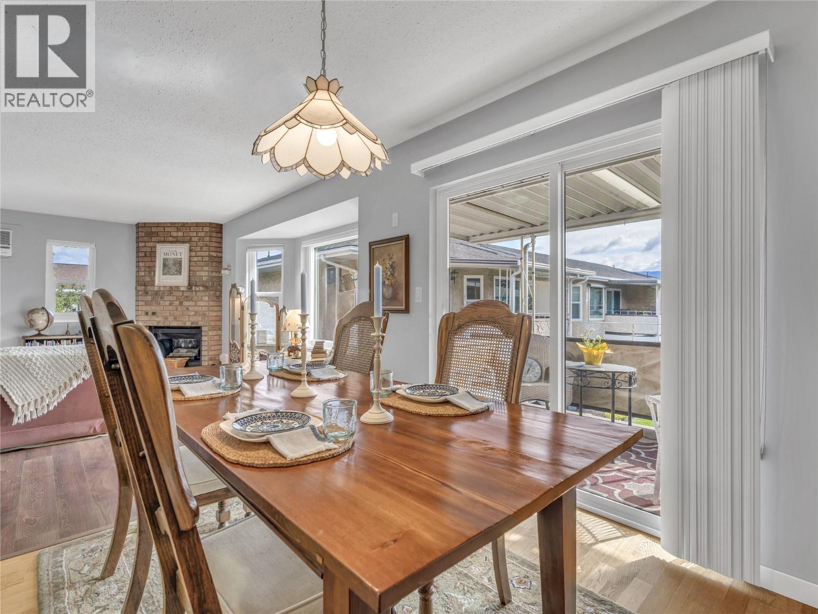 #19 13620 VICTORIA Road - 9