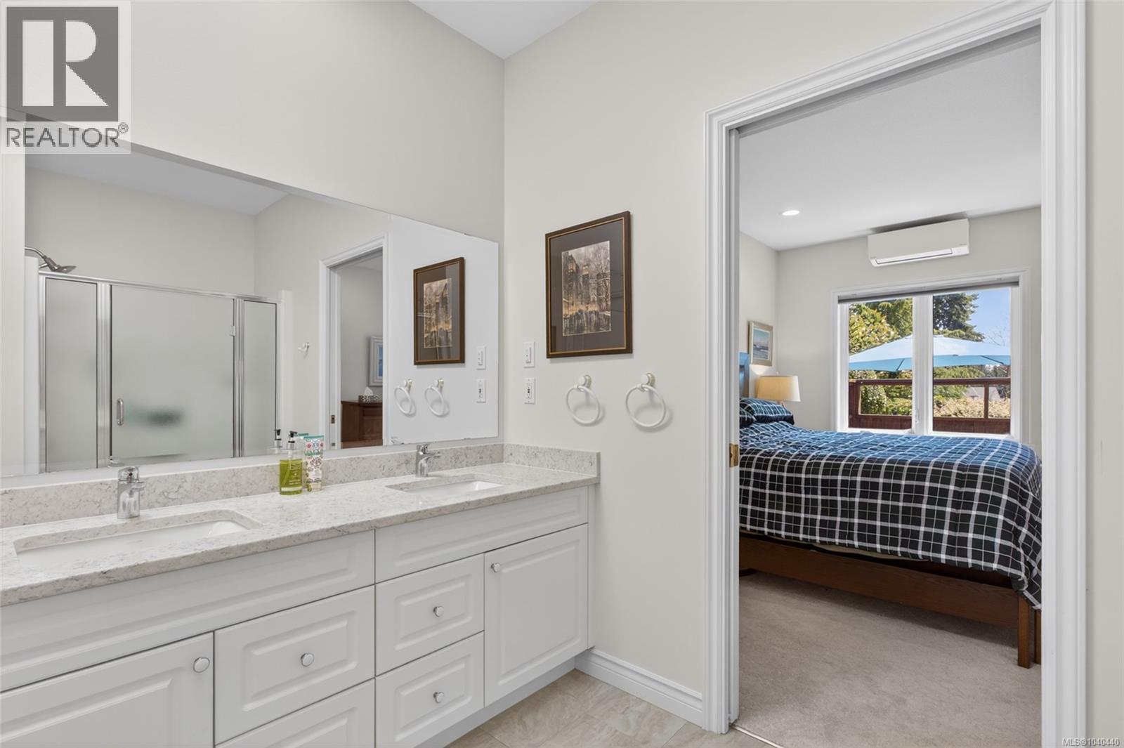 3018 Kensington Cres - Image 42