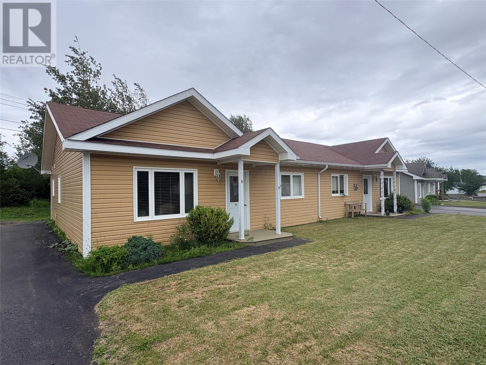 8 Spruce Avenue