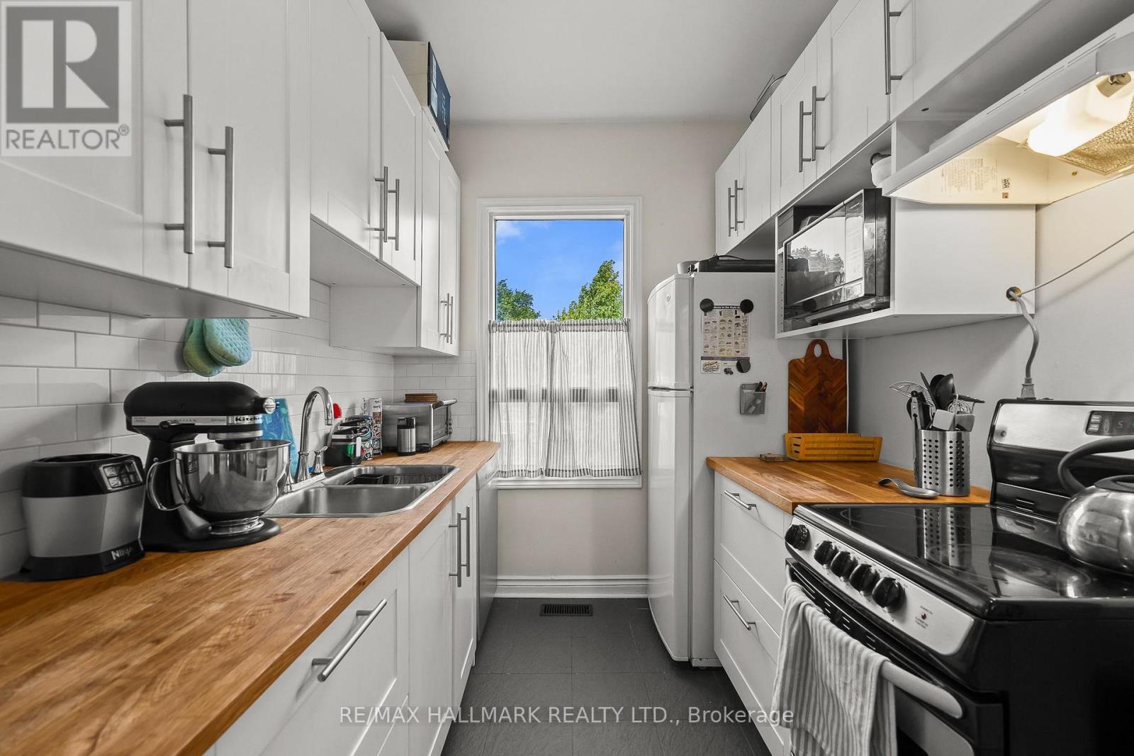 159 PARKMOUNT ROAD - Image 24