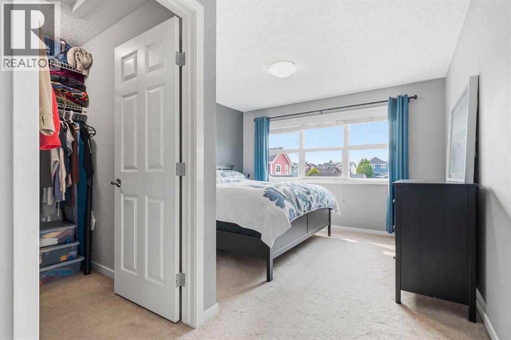 14 River Heights Crescent, Cochrane