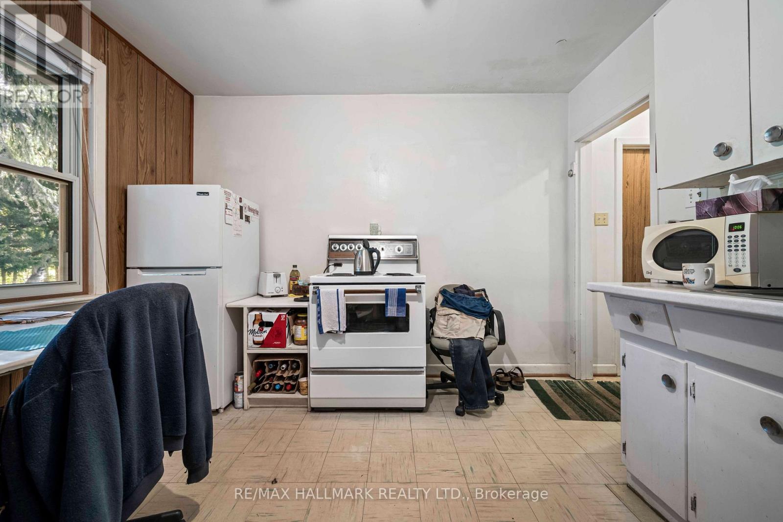 4 CRESTVIEW ROAD - 12