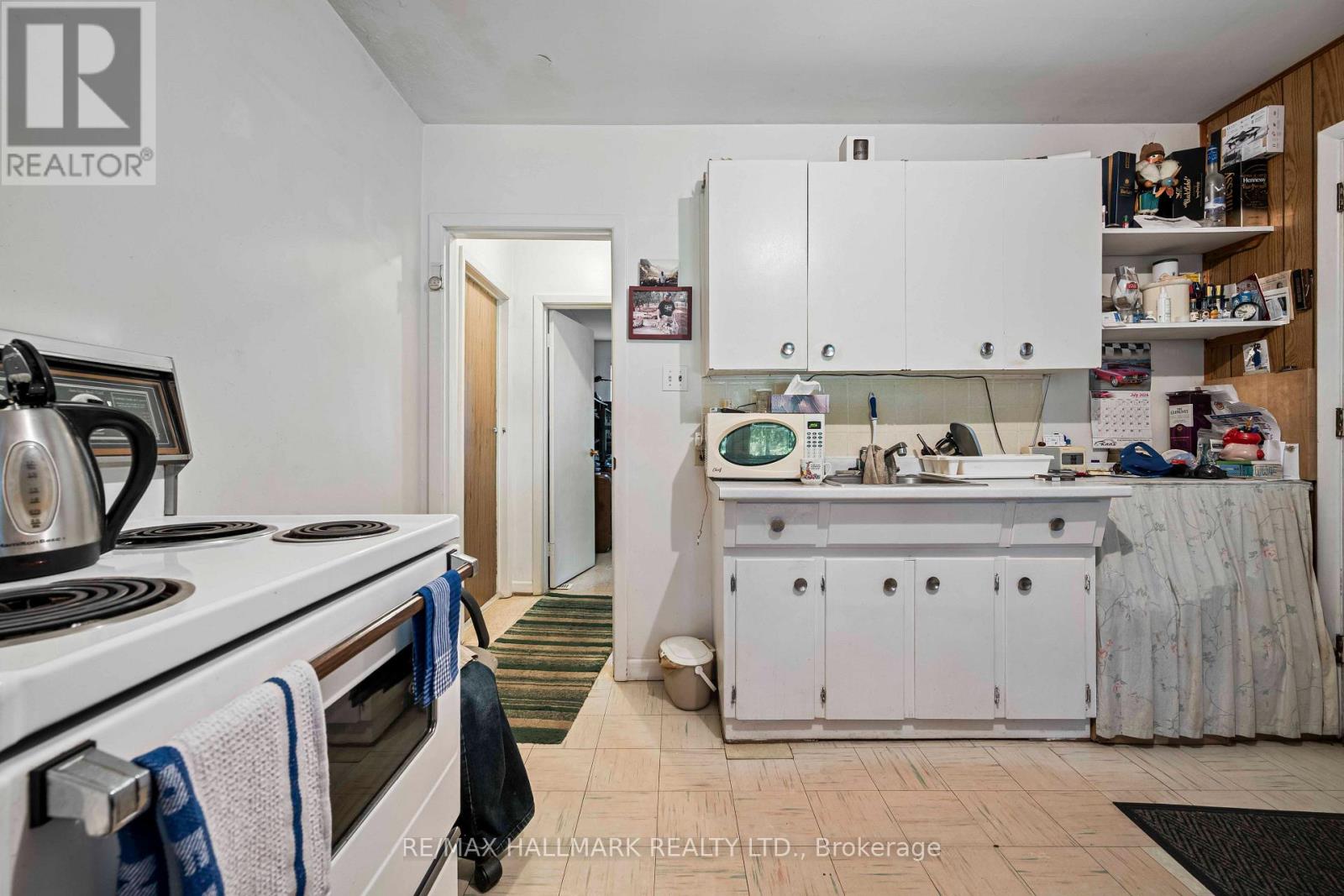 4 CRESTVIEW ROAD - 13