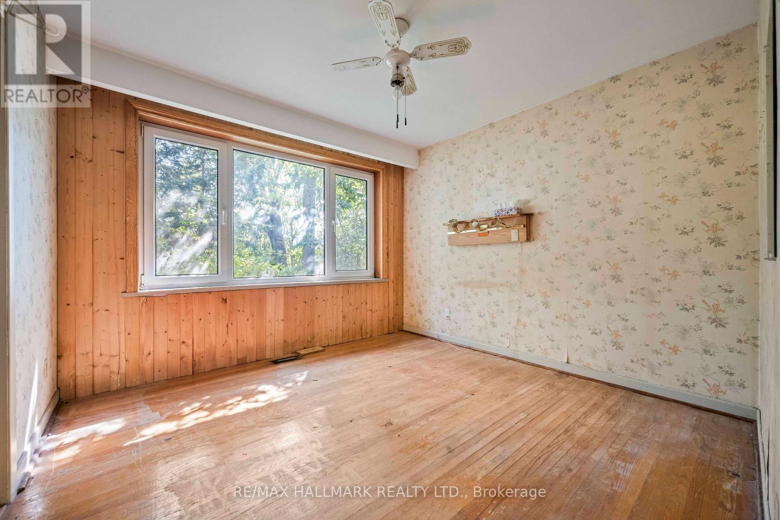 4 CRESTVIEW ROAD - 15