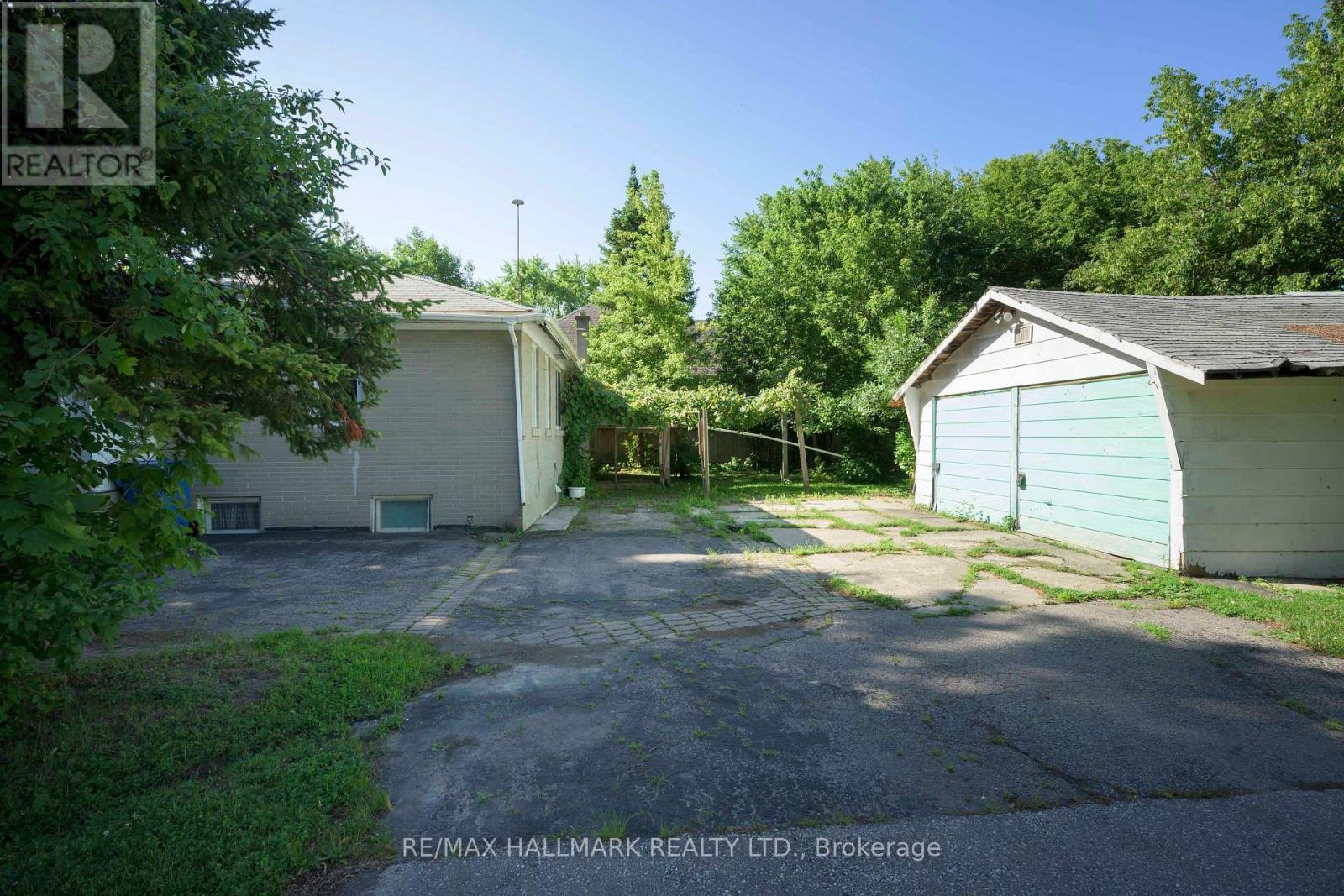 4 CRESTVIEW ROAD - 19