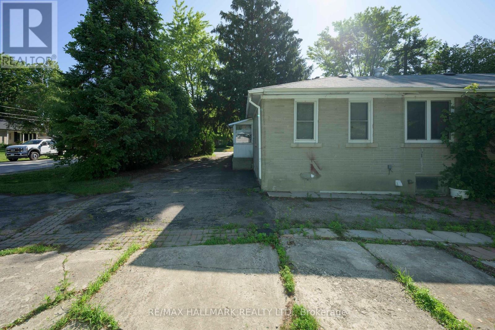 4 CRESTVIEW ROAD - 20