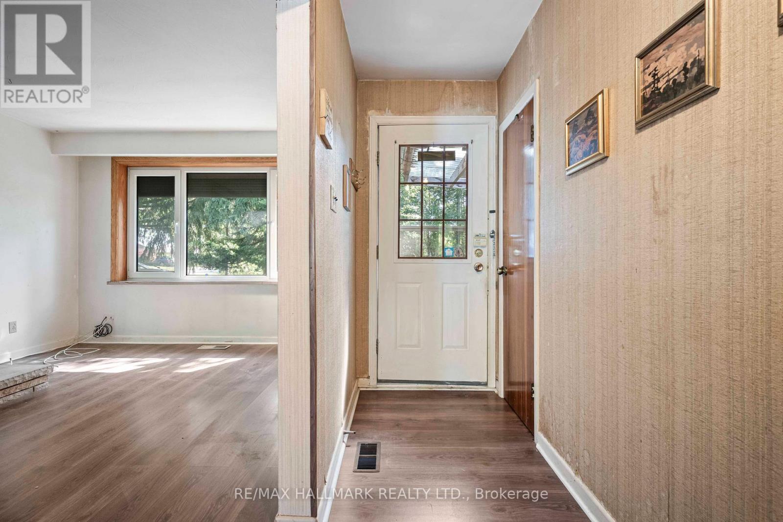 4 CRESTVIEW ROAD - 6