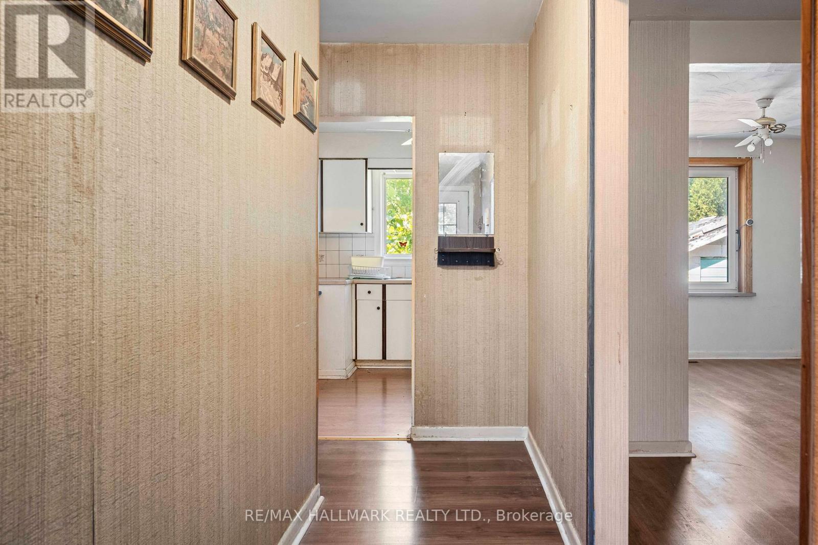 4 CRESTVIEW ROAD - 7