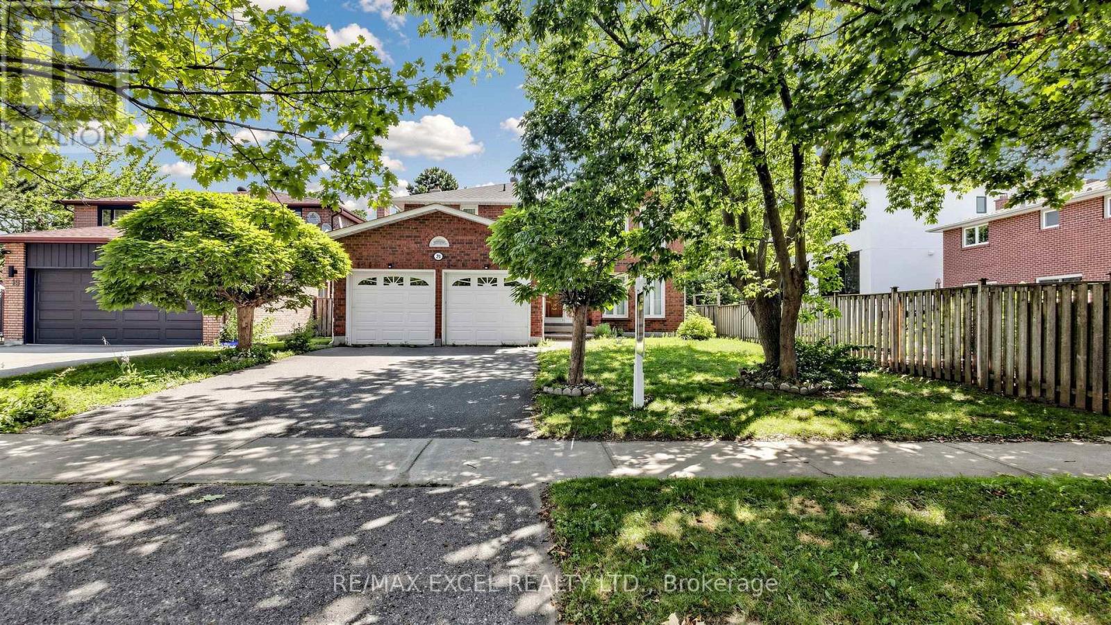 21 MARY GAPPER CRESCENT