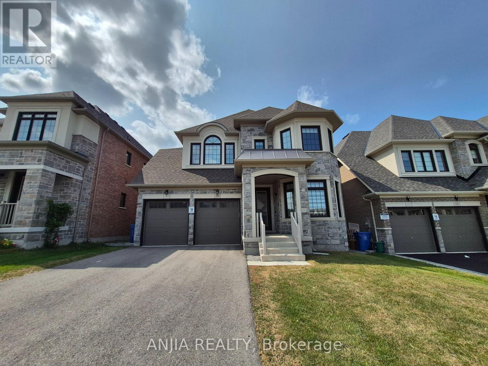 UPPER – 50 MEADOW VISTA CRESCENT, East Gwillimbury (Holland Landing) photo 2