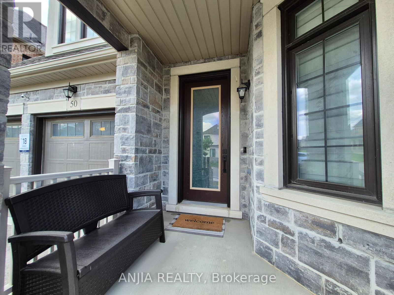 UPPER – 50 MEADOW VISTA CRESCENT, East Gwillimbury (Holland Landing) photo 4