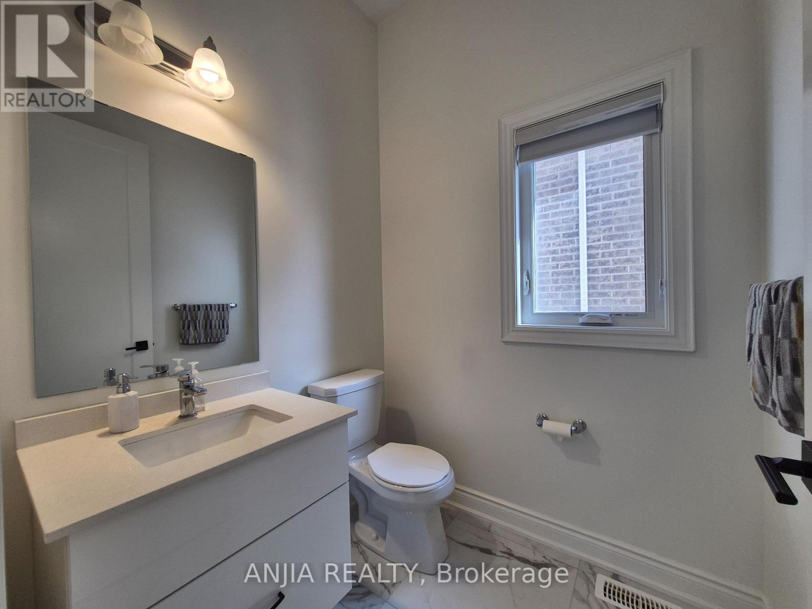 UPPER – 50 MEADOW VISTA CRESCENT, East Gwillimbury (Holland Landing) photo 8