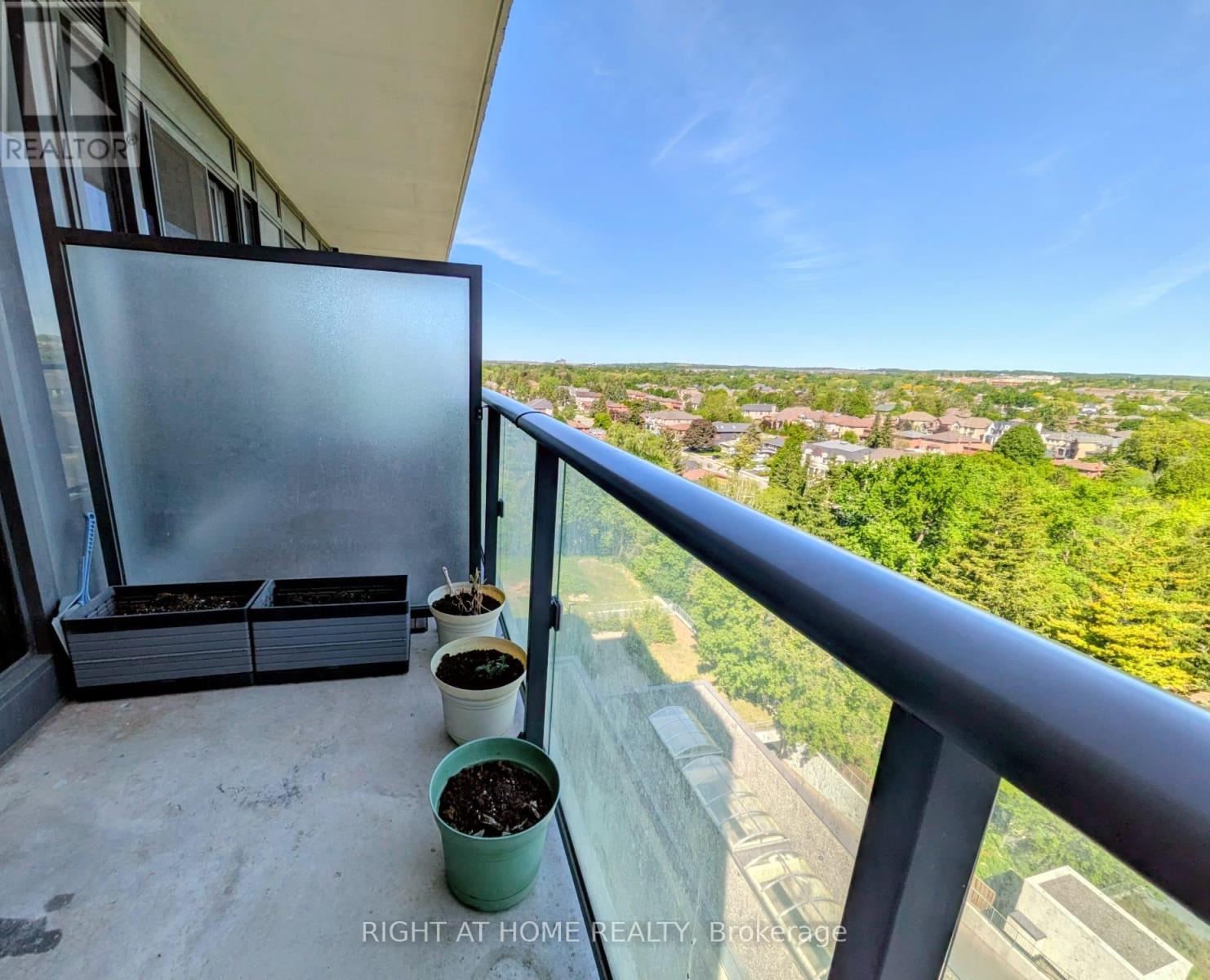 #1010 9618 YONGE STREET - 36