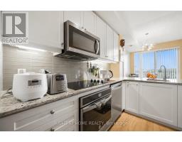 1010 - 9618 Yonge Street, Richmond Hill, ON L4C0X5 Photo 12