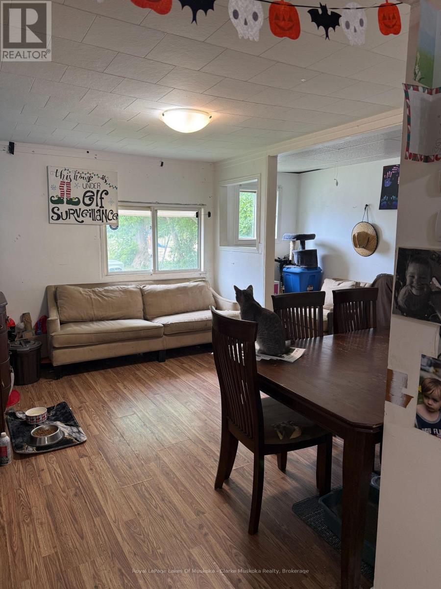 361 FITTON STREET - 6