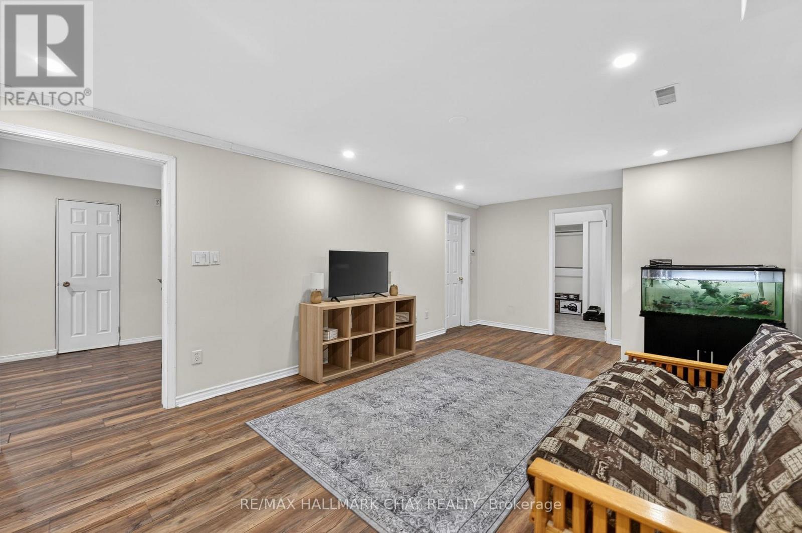 2330 LAKESHORE ROAD E - Image 29