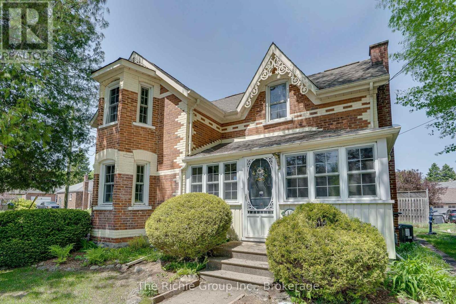 15 EMMA STREET - 3