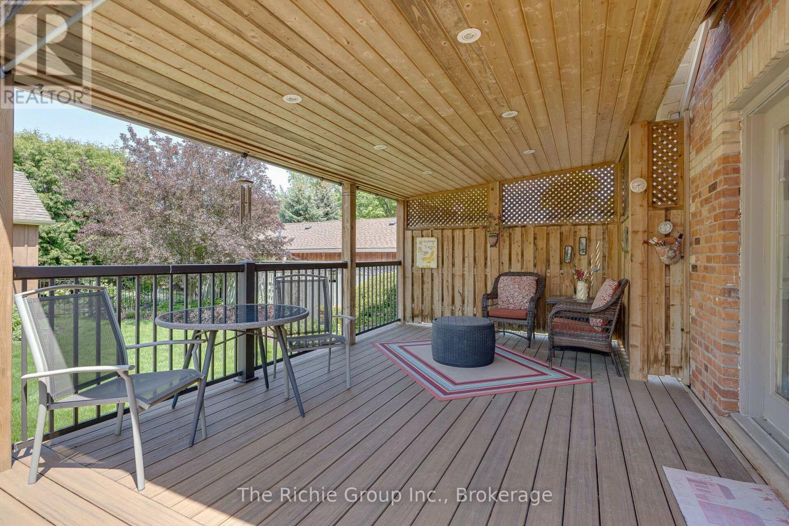 15 EMMA STREET - 32