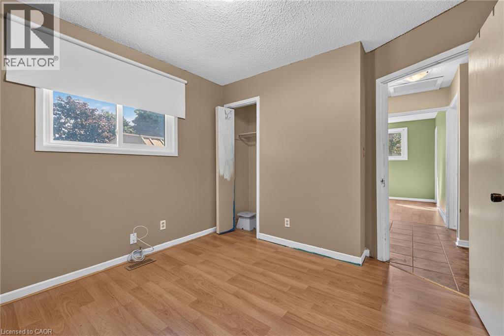 10 TRACEY Road - 24