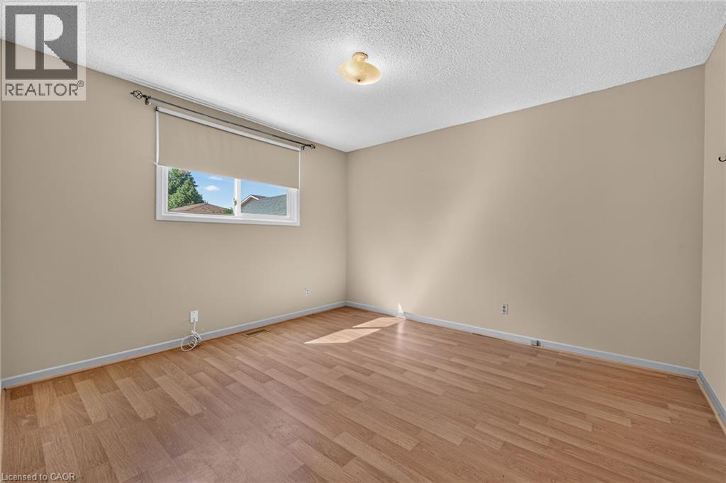 10 TRACEY Road - 25