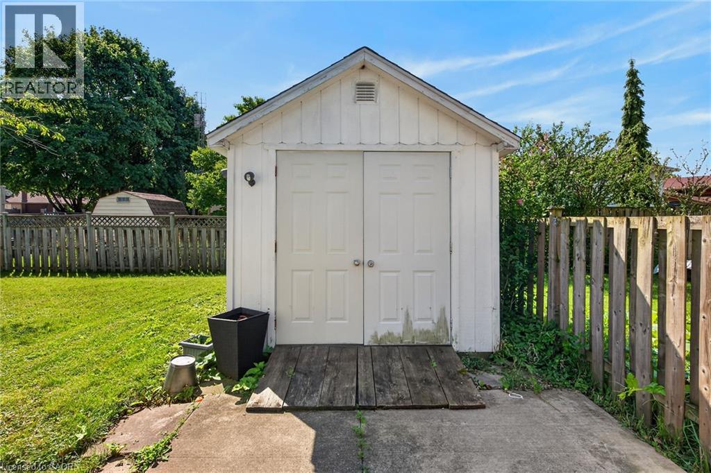 10 TRACEY Road - Image 35
