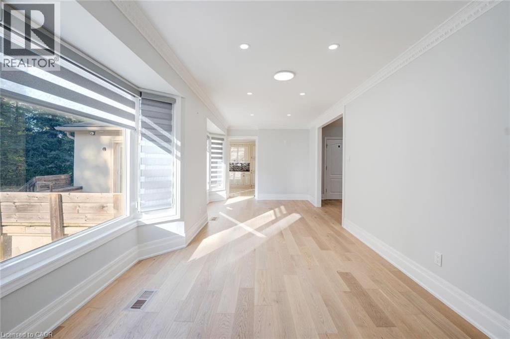8 RIDGEWOOD Drive - 17